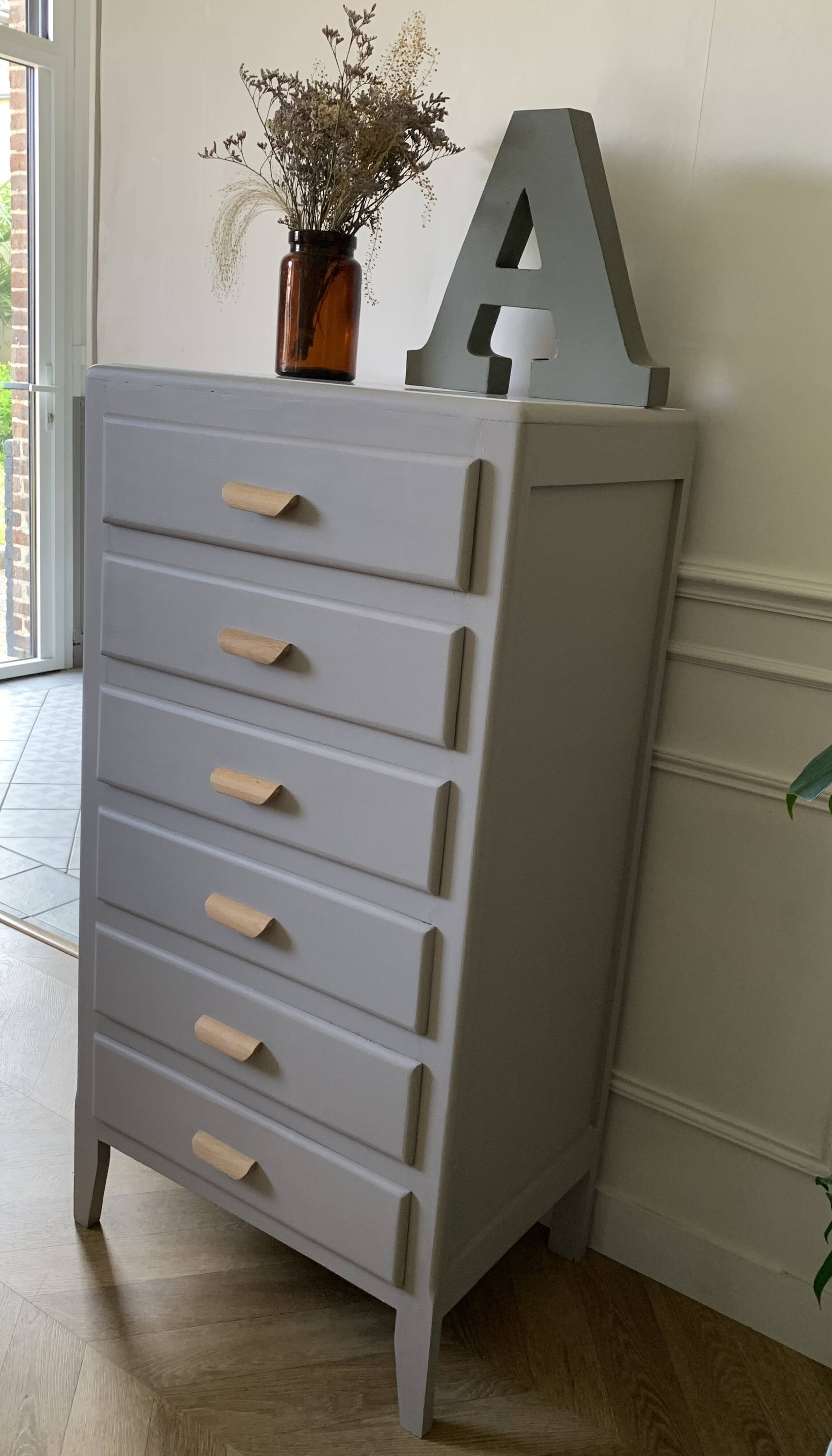 High chest of drawers