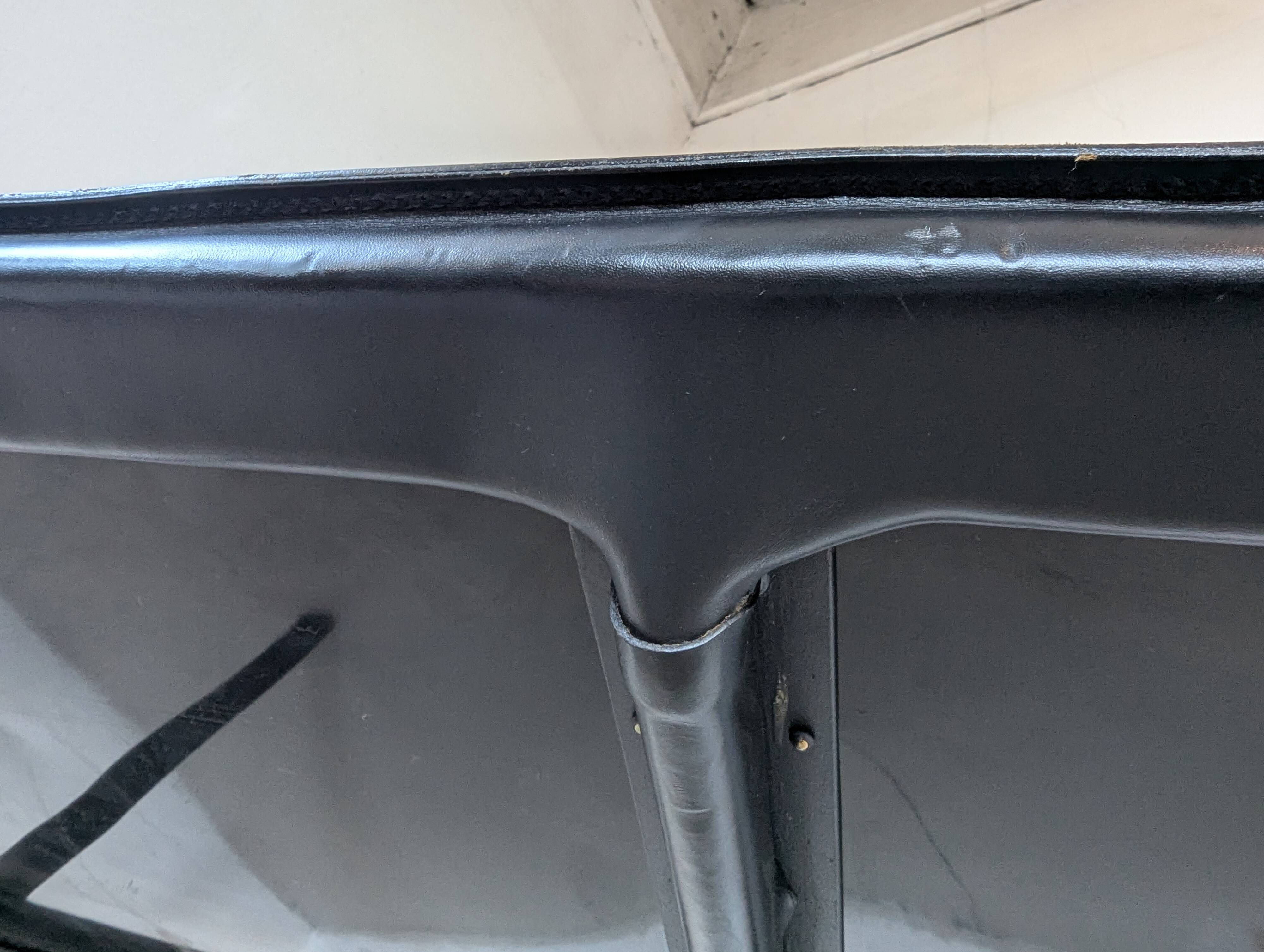 Italian designer leather bench, Enrico Pellizzoni