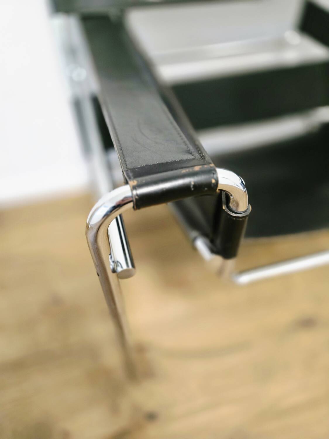 Chaise Wassily des années 60 par Marcel Breuer pour Gavina (Original) – Iconic Bauh