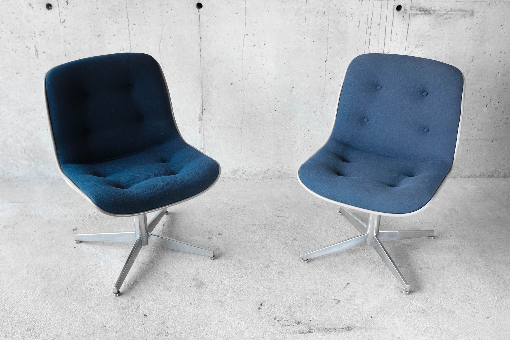 Pair of chairs of Randall Buck for Steelcase Strafor - 1970