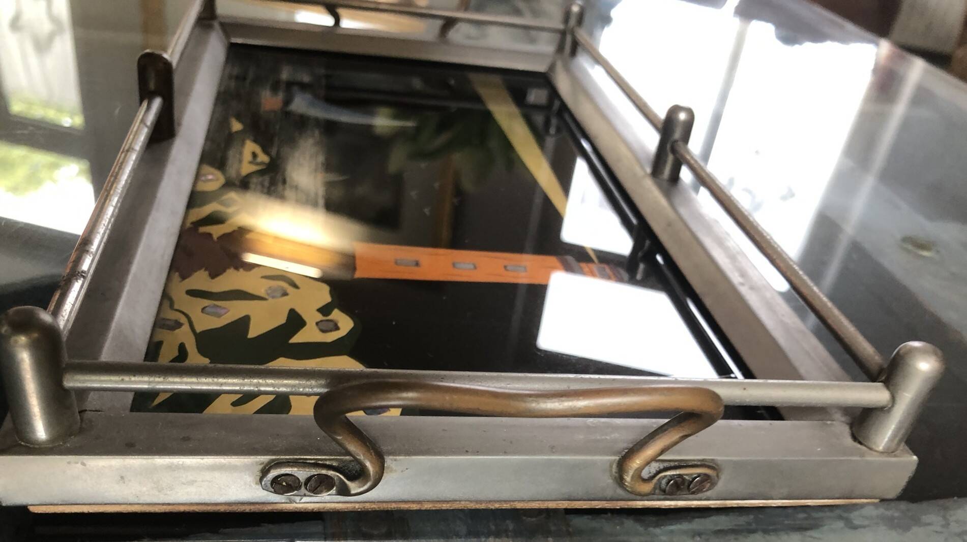 Plateau à service Art-Déco – Peinture sous verre & nacre