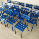 14 chaises bistrot métal bleu