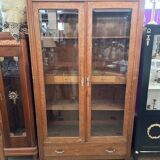 Glass bookcase with 2 doors