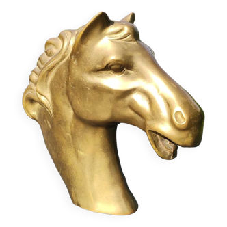 Large decorative horse head in brass, vintage. seventies. length 29 cm