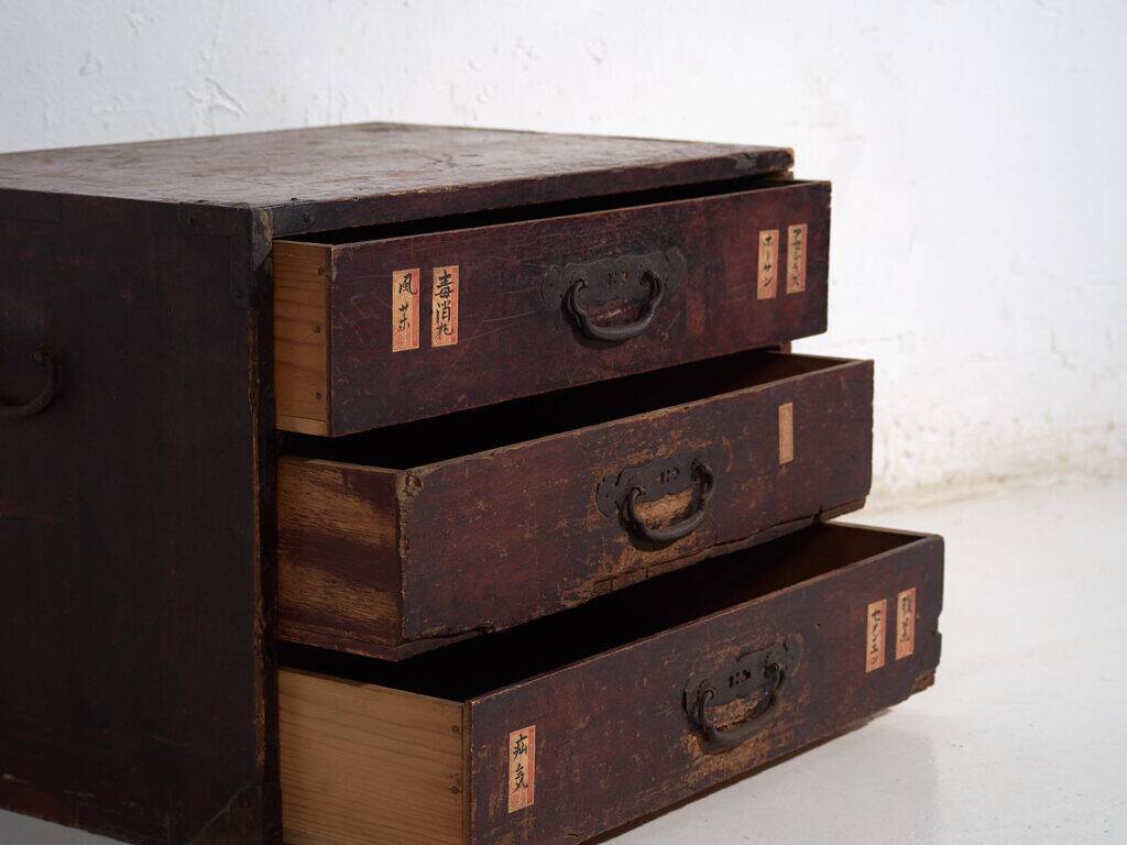 Antique Japanese auxiliary cedar ko-dansu, Meiji period (circa 1870-1900) #48