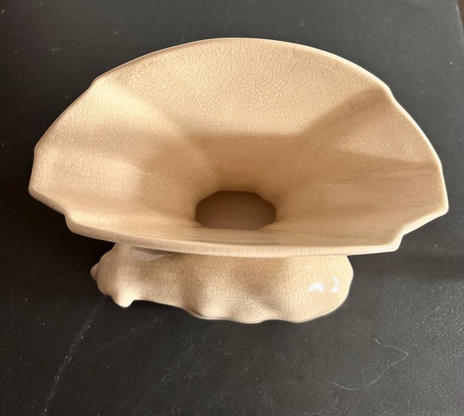 Art Deco polar bear vase in crackle-effect ceramic