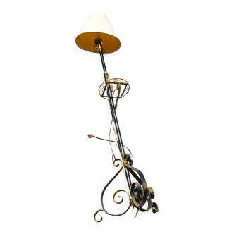 Lamp base