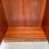 Armoire en placage de noyer restaurée d'influence Art Déco, années 1930