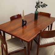 Table en palissandre, design danois, Omann Jun, designer : Gunni Omann