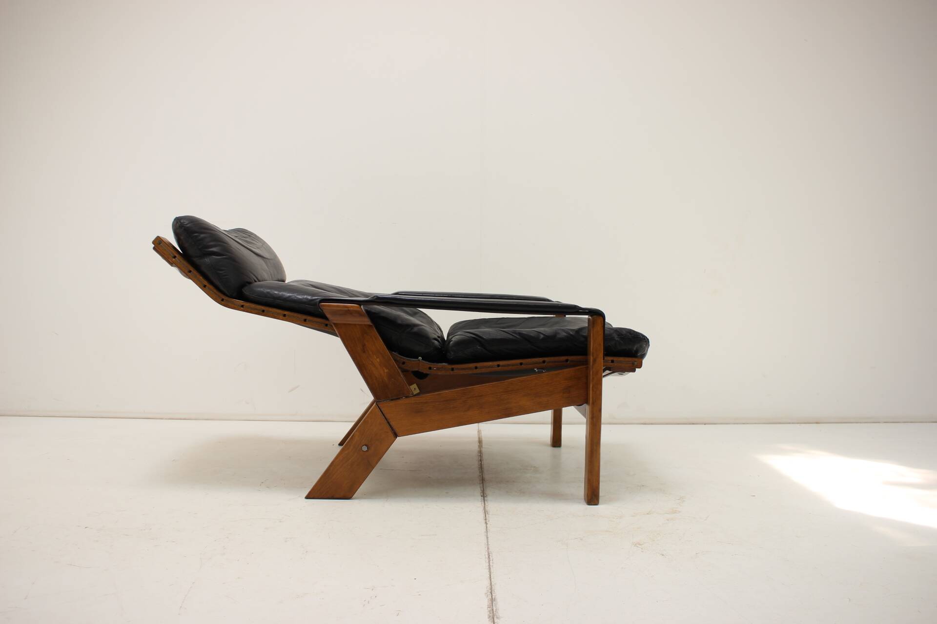 Rare Adjustable Leather Armchair, by Peter Opsvik, for Westnofa, Norway, 1960s