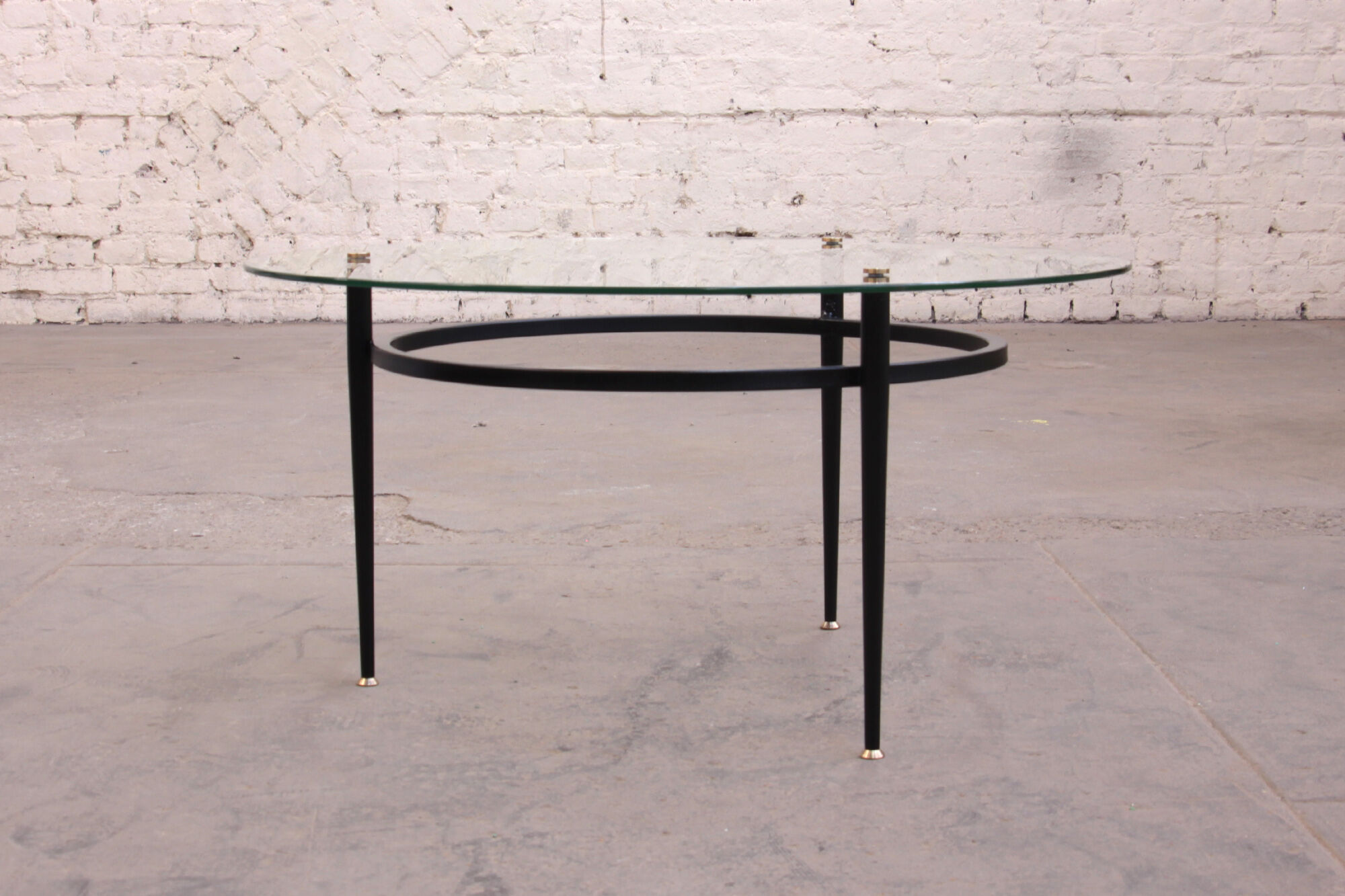 Round coffee table from the 1950s