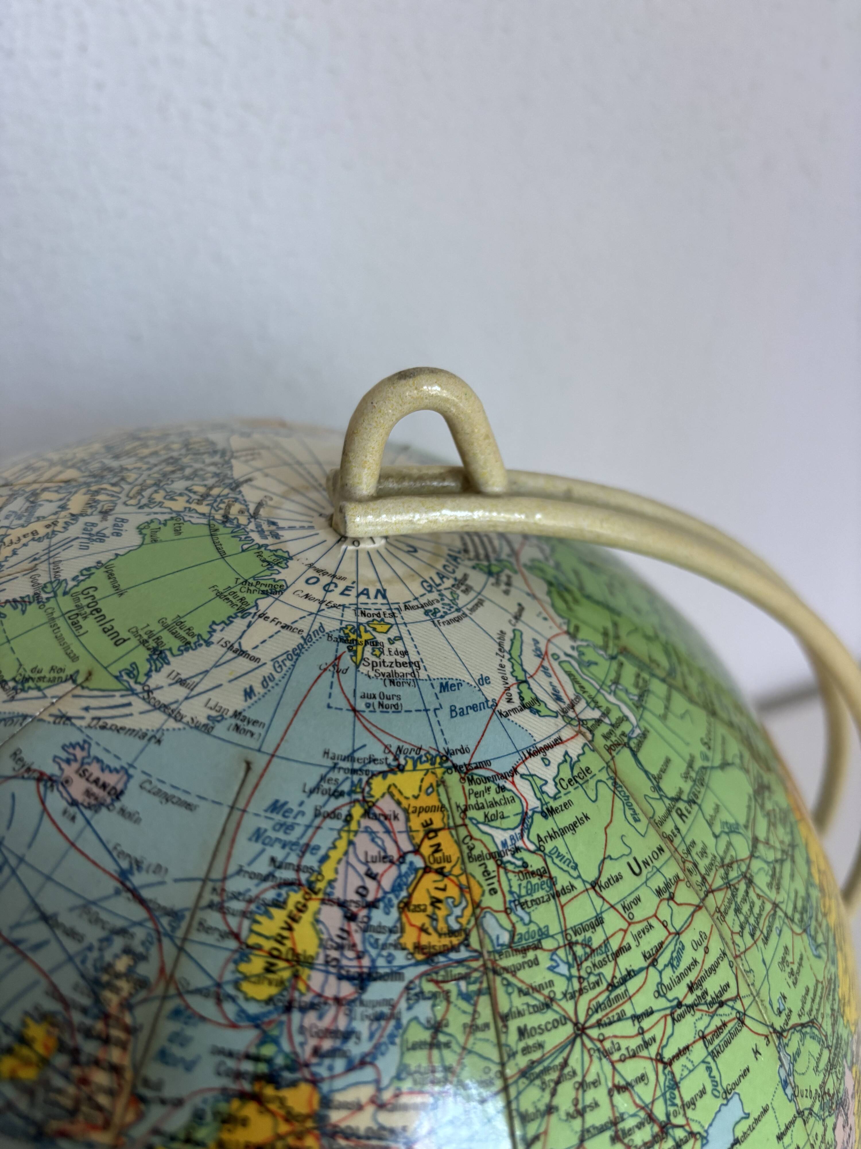 Vintage 1960 terrestrial globe by Girard Barrère in cream - 35 cm
