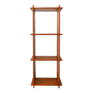 Étagère en pin, sur