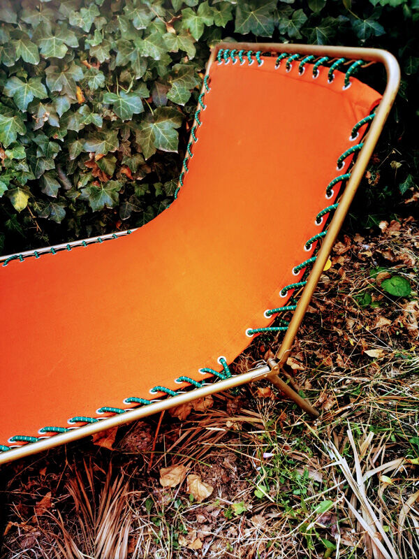 Vintage camp bed La Hutte