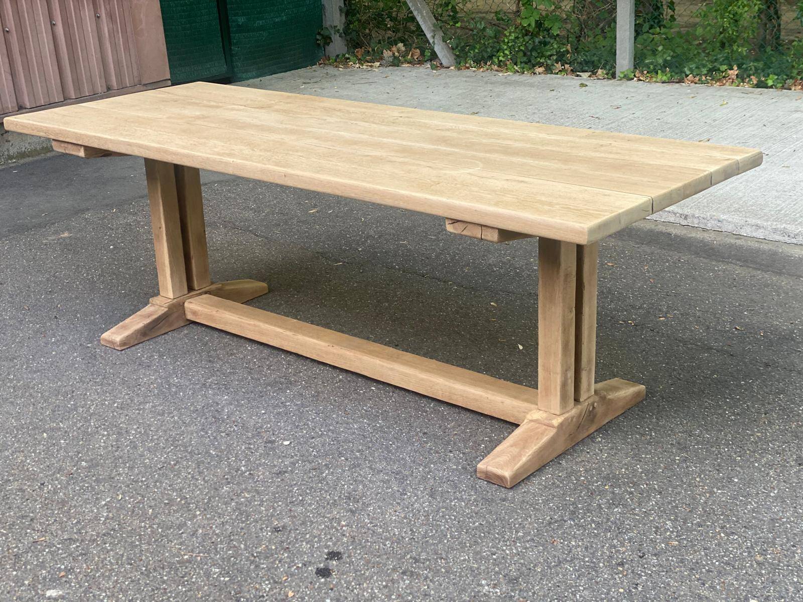 Grande Table de Monastère décapée en chêne massif brut 225cm
