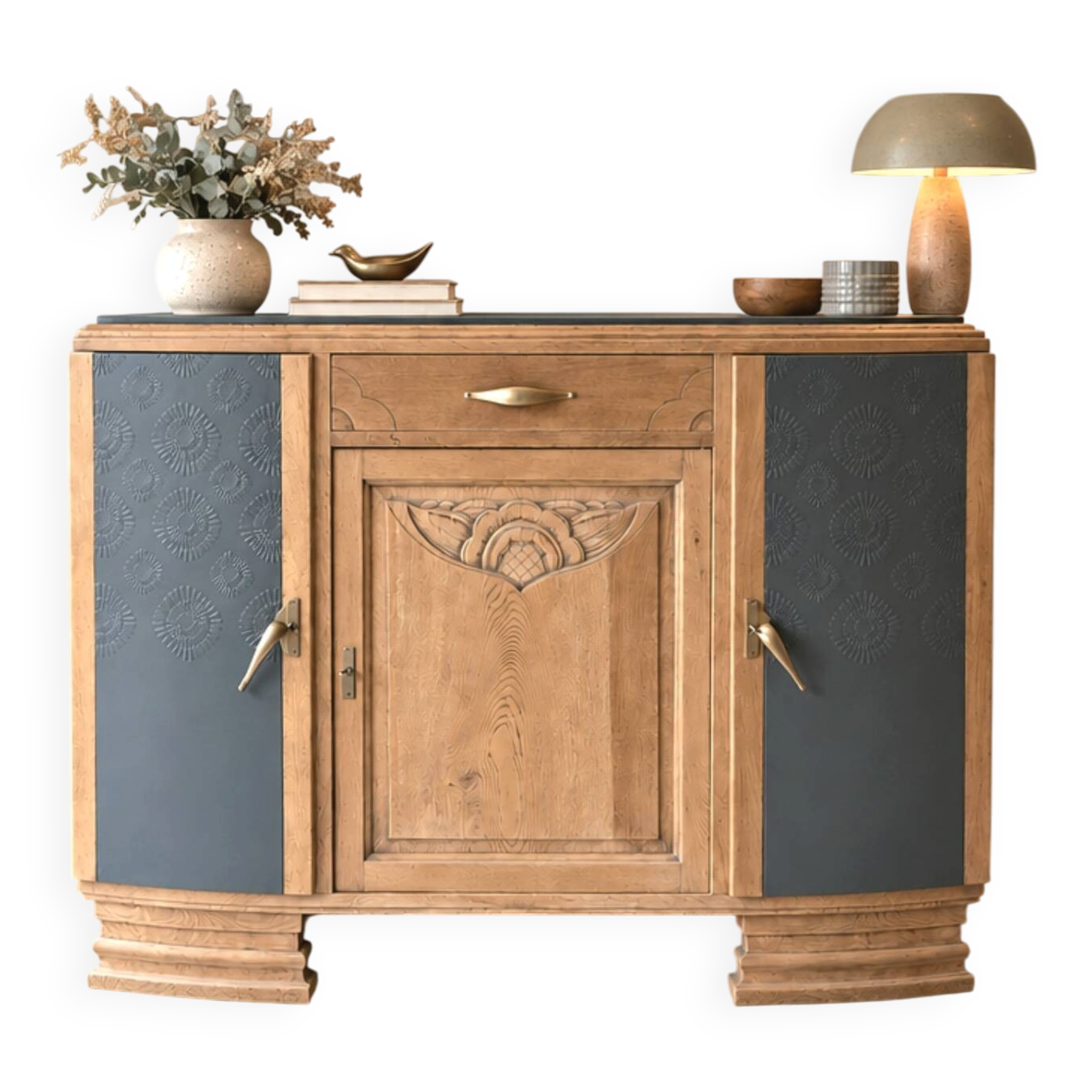 Art Deco buffet in oak and anthracite.