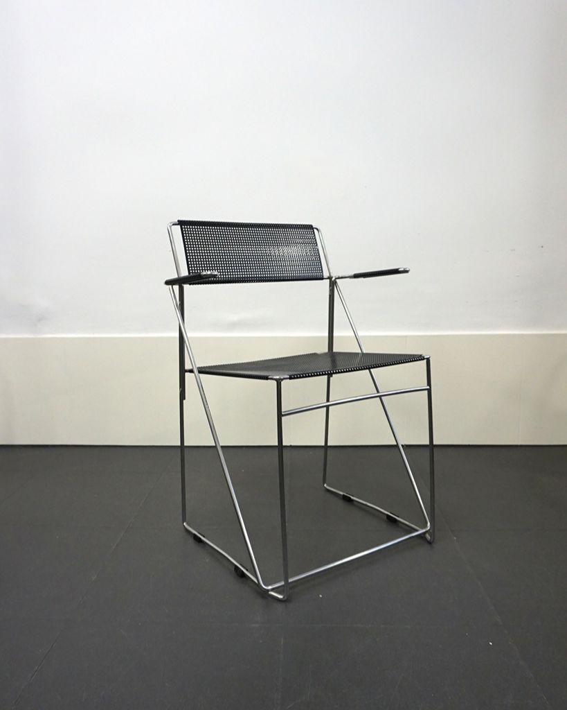4 X line chairs with armrests designed by Niels Jørgen Haugesen