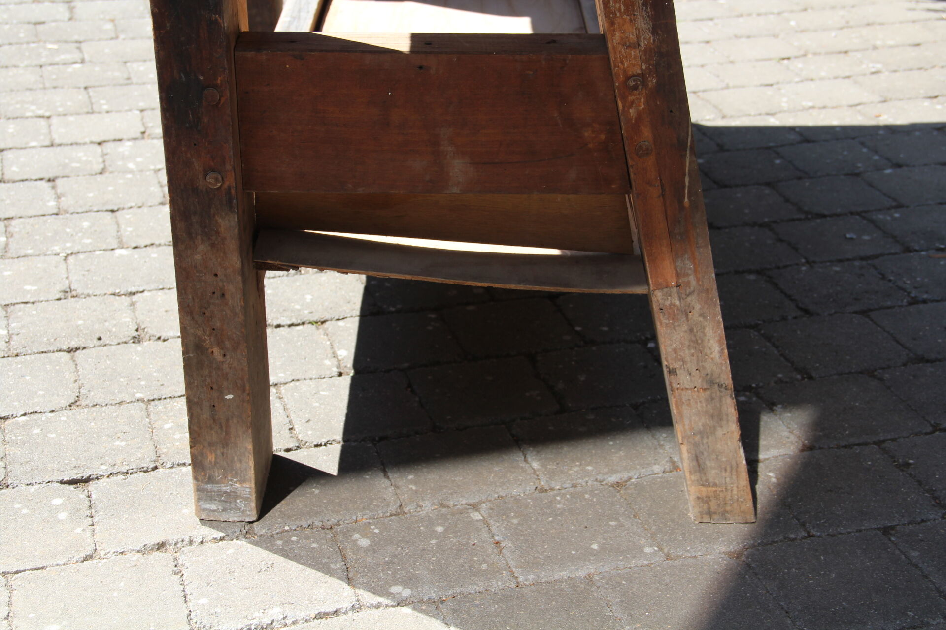 Industrial establishment with old vice 170 cm