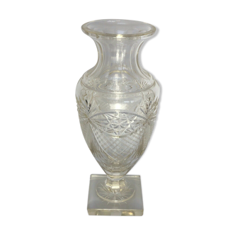 Vase cristal mMdicis sur pied douche taille ciselé ancien marquage étoile