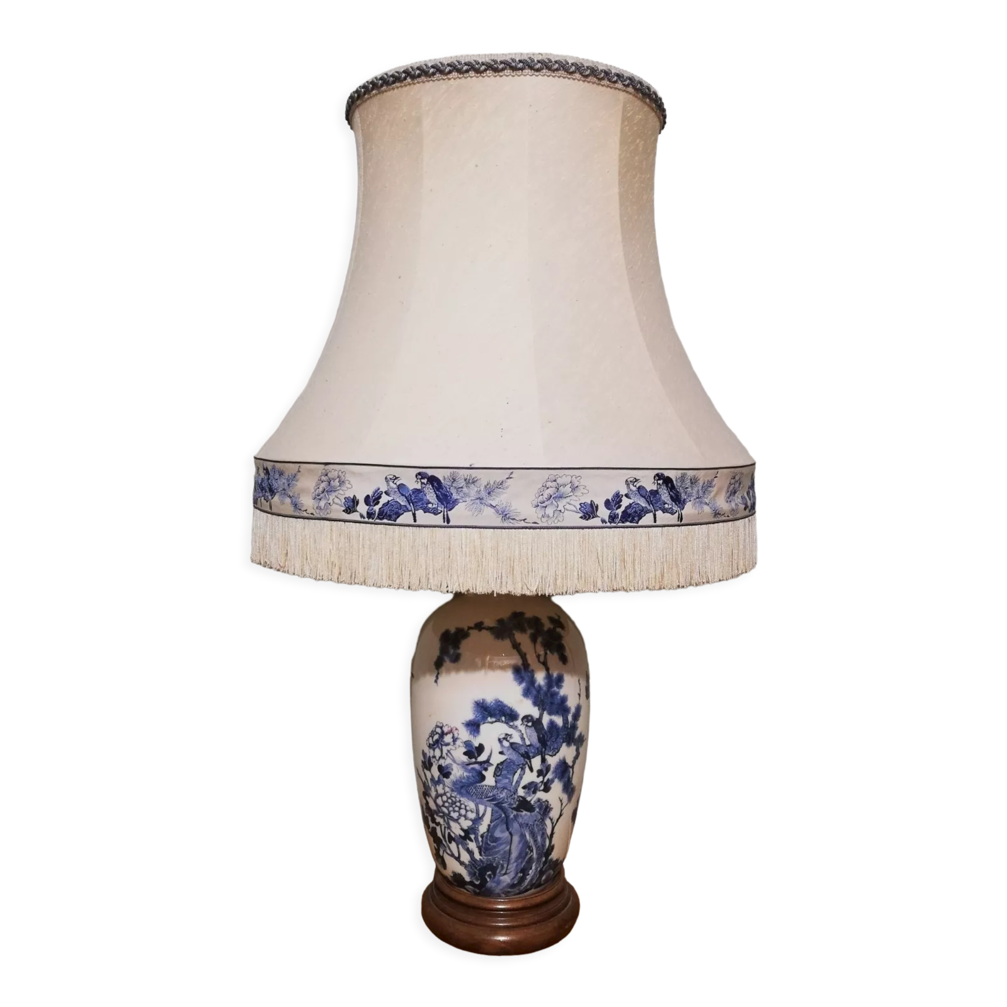 Ceramic lamp with Asian decoration with matching lampshade.