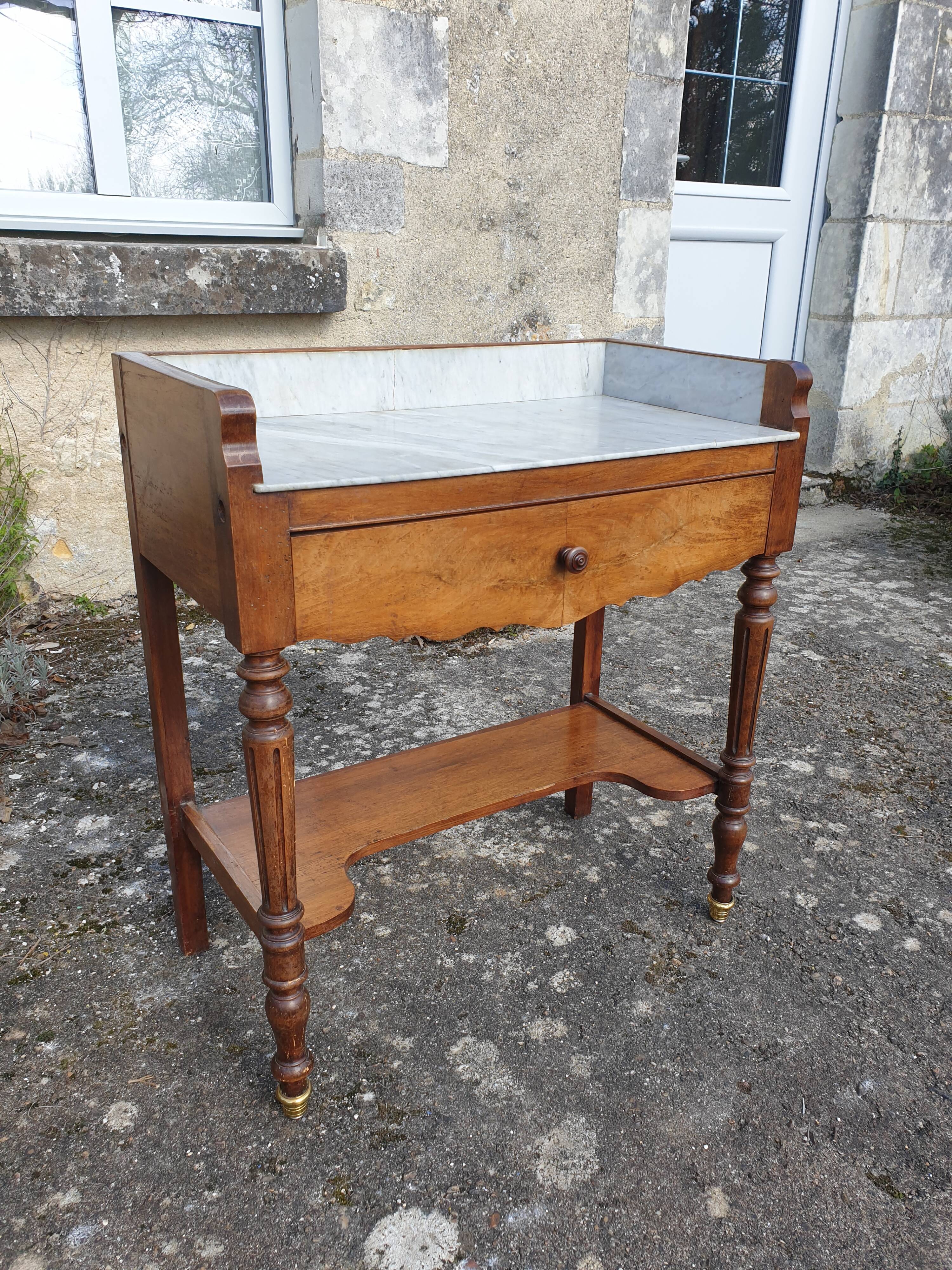 White marble dressing table