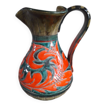 Vintage pitcher signed in Italian ceramic.