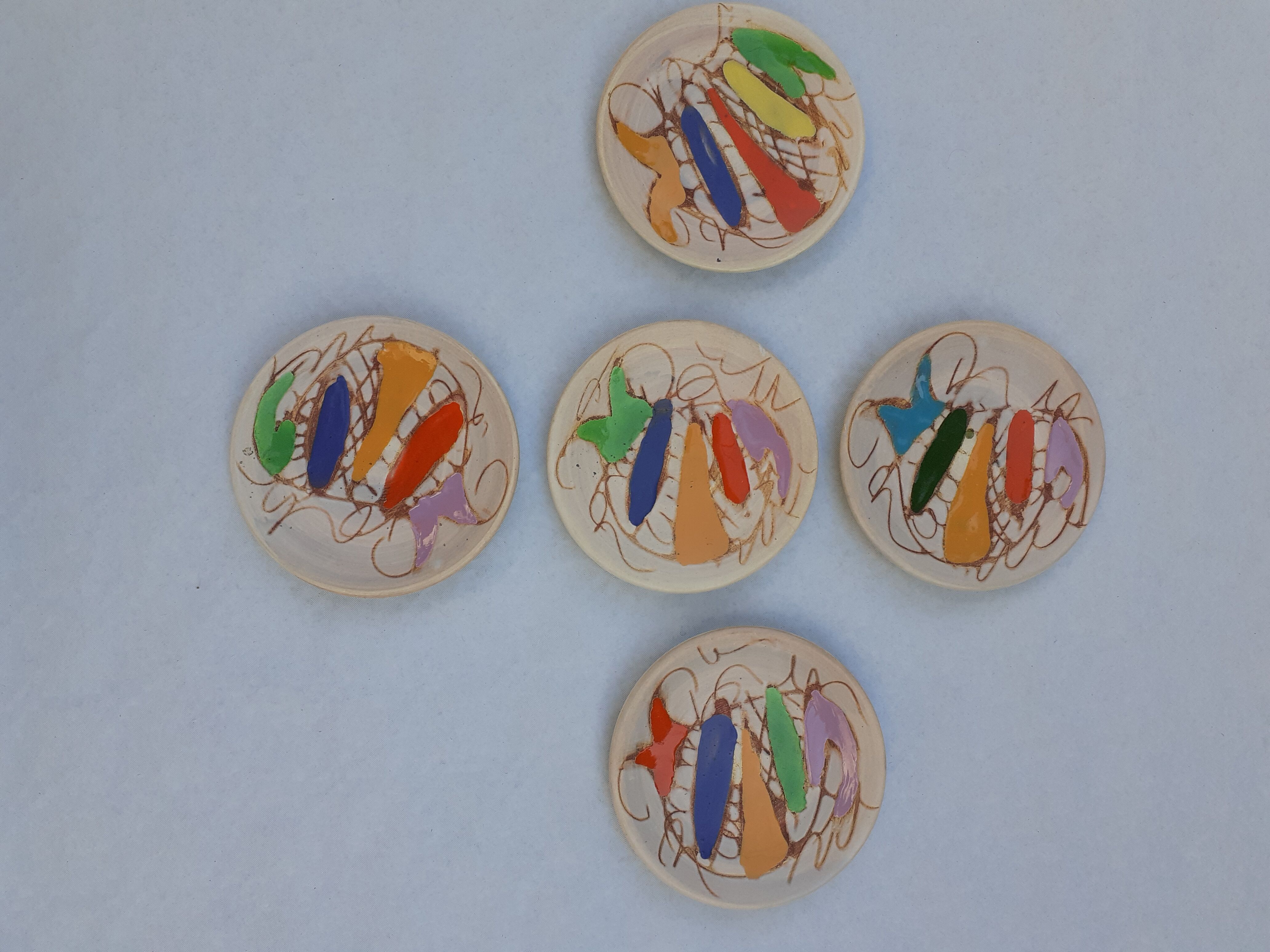 Enamelled plates