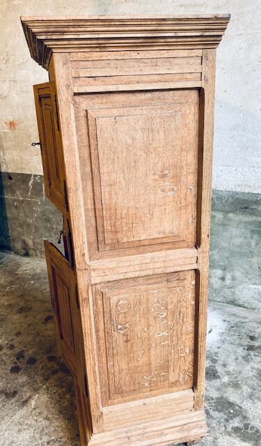 Rustic chic chest of drawers