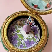 Anastasia music box