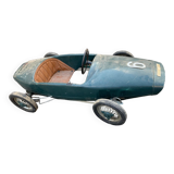 Pedal car