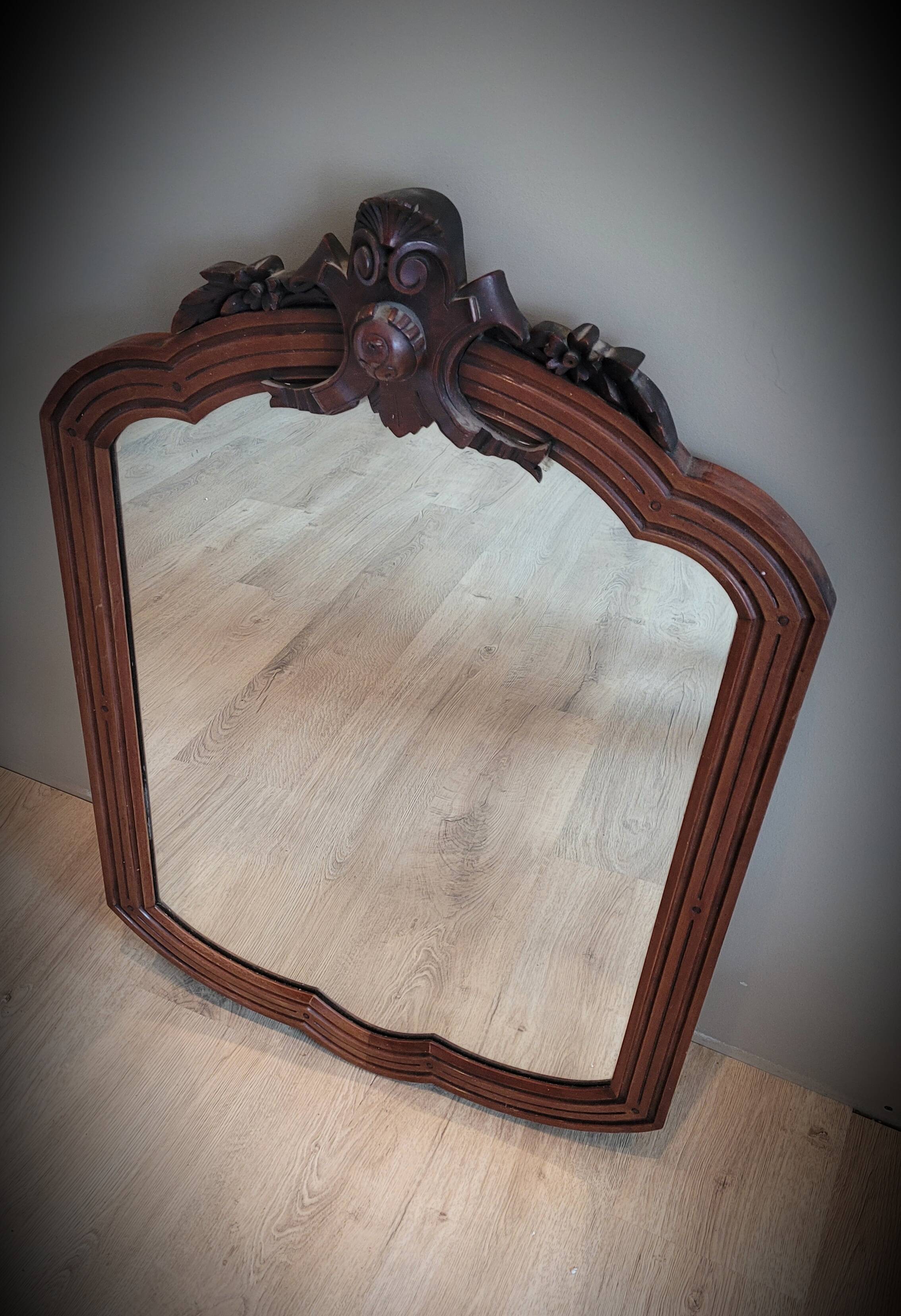 62x92 wooden totem mirror