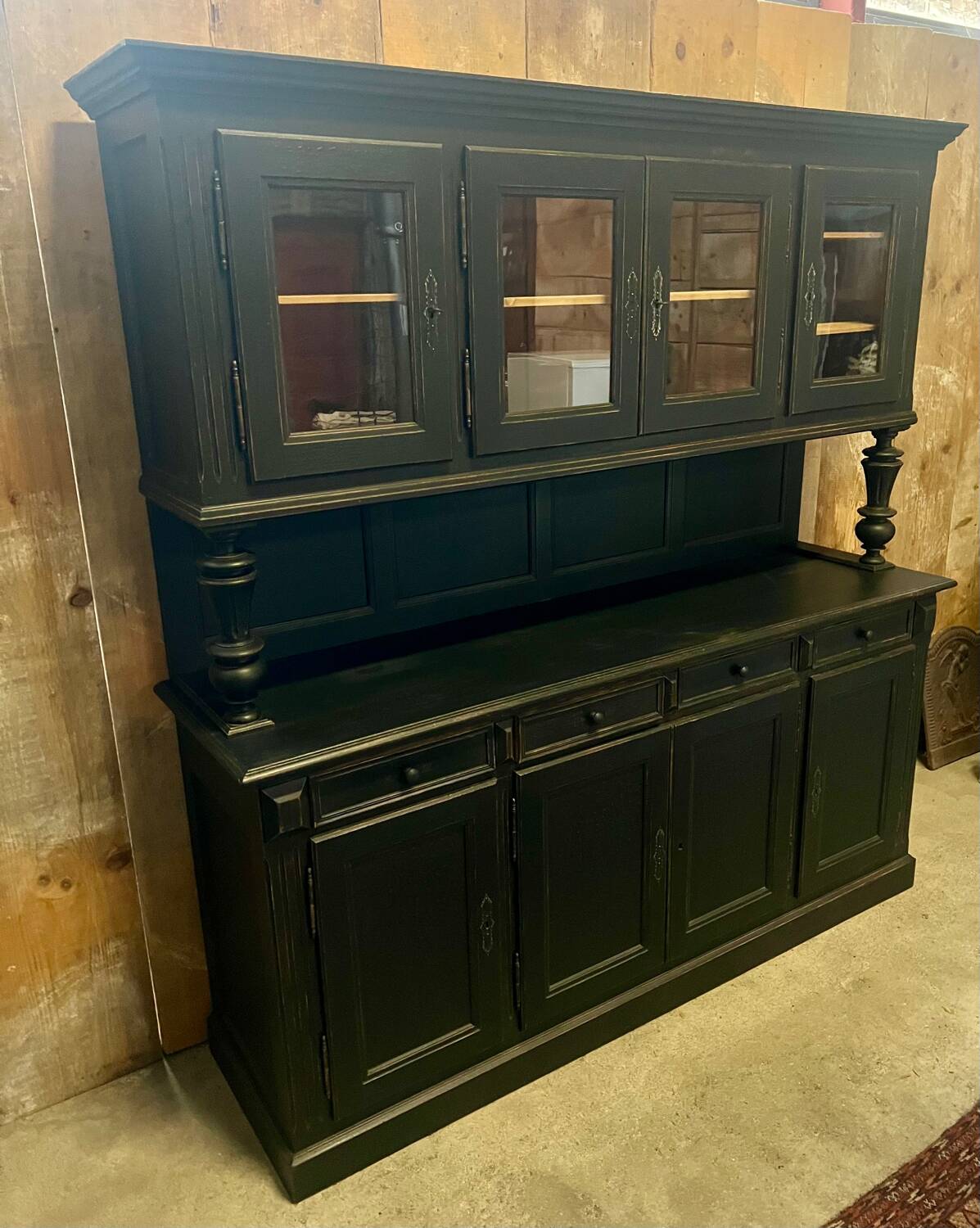 Kitchen cabinet in refinished fir