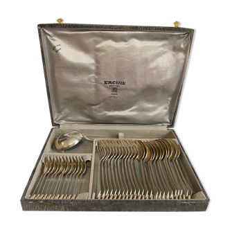 Silver metal household ercuis