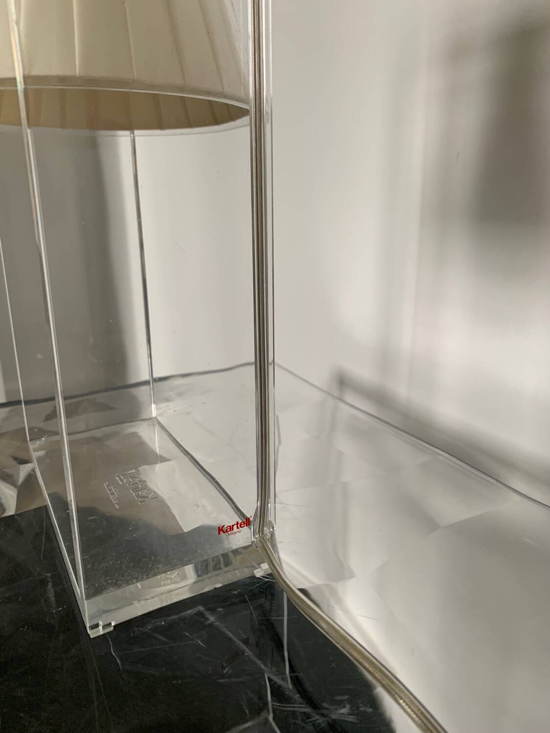 Light air karetll table lamp