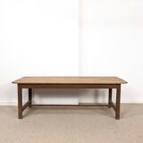 Farm table