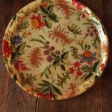 Round top vintage plastic flowers