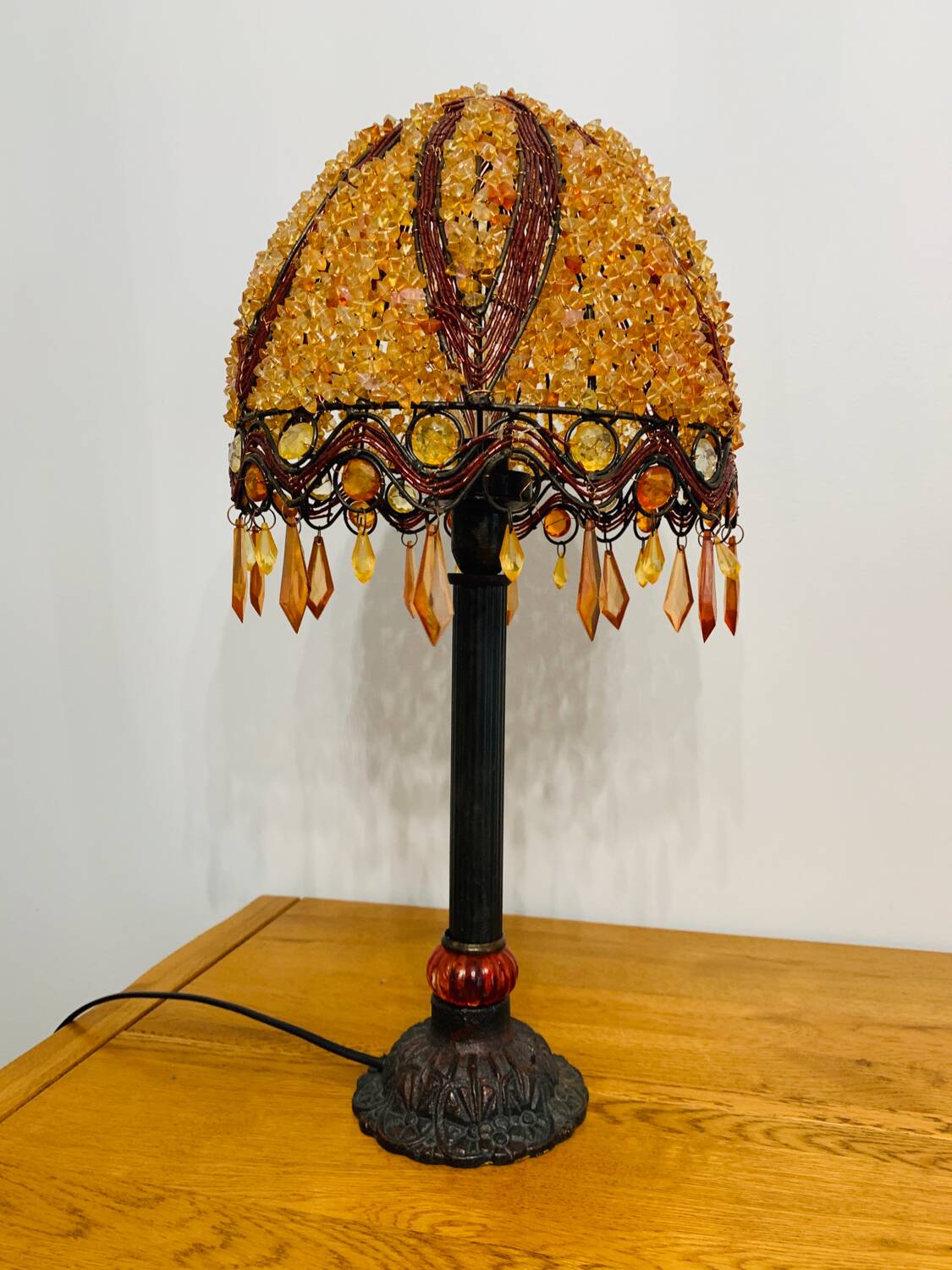 Art deco style table lamp