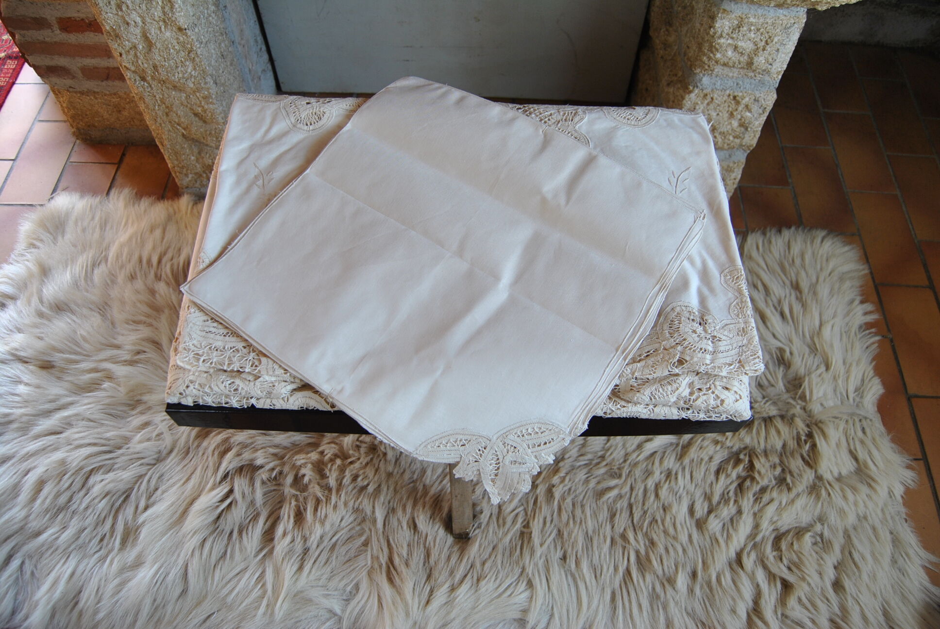 Hand embroidery tablecloth 170x260 + 12 matching towels