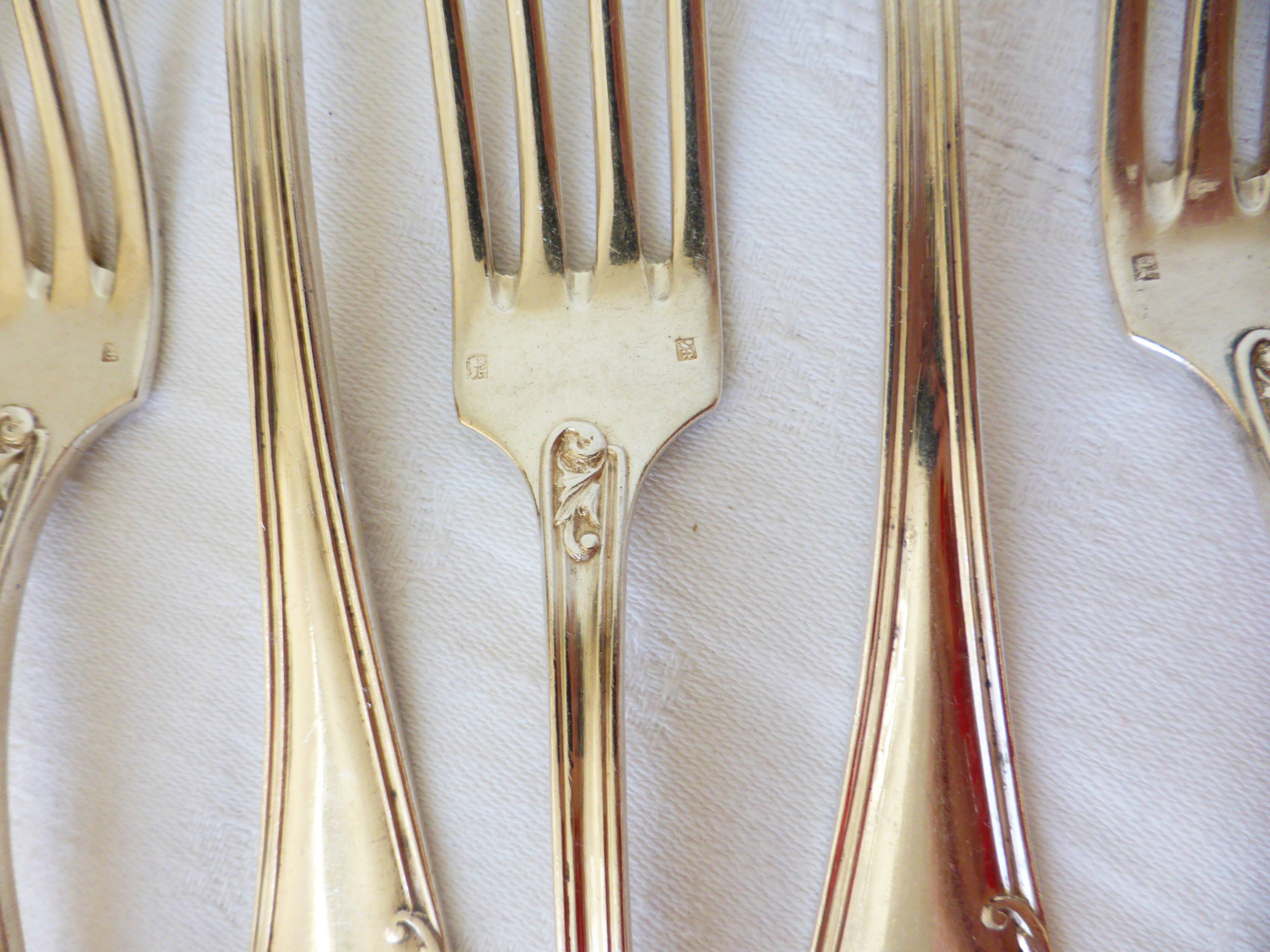6 punched silver metal forks 2106224
