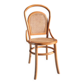Chaise cannée en bois naturel