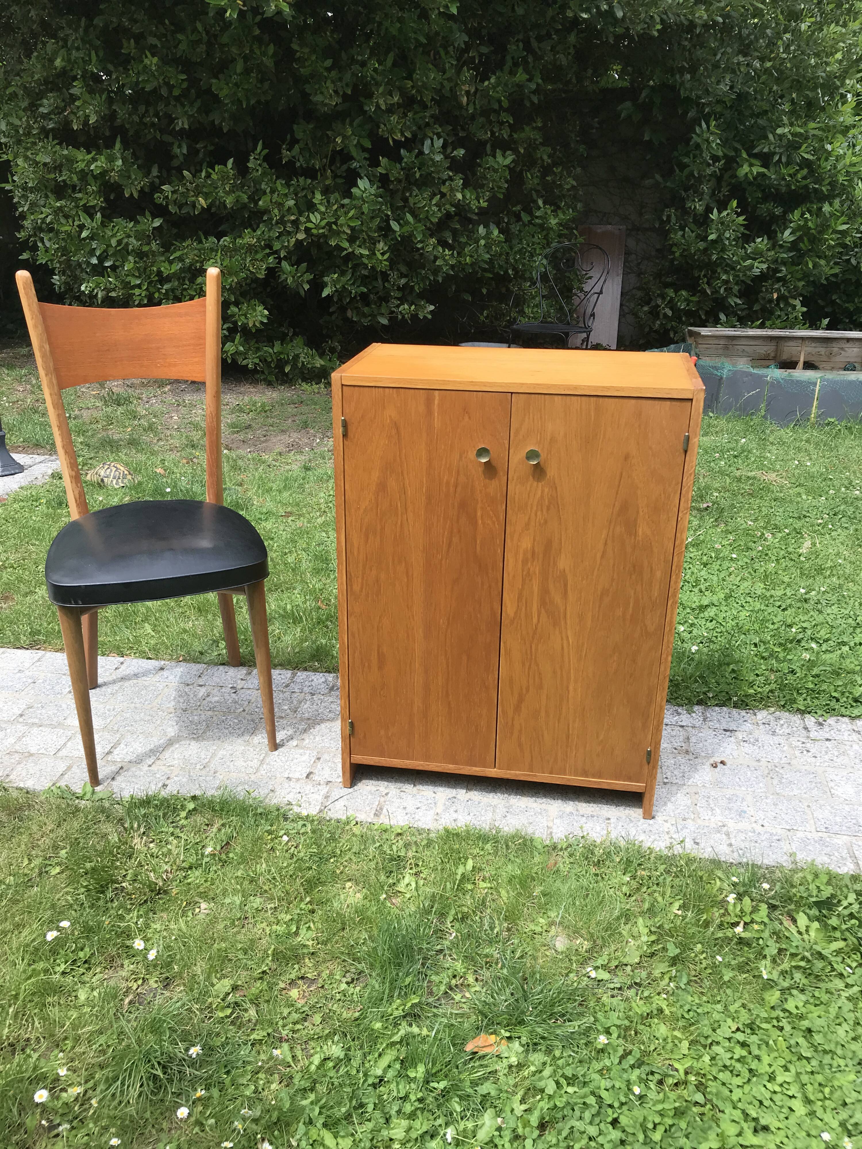 Vintage 1960 mini Dresser buffet