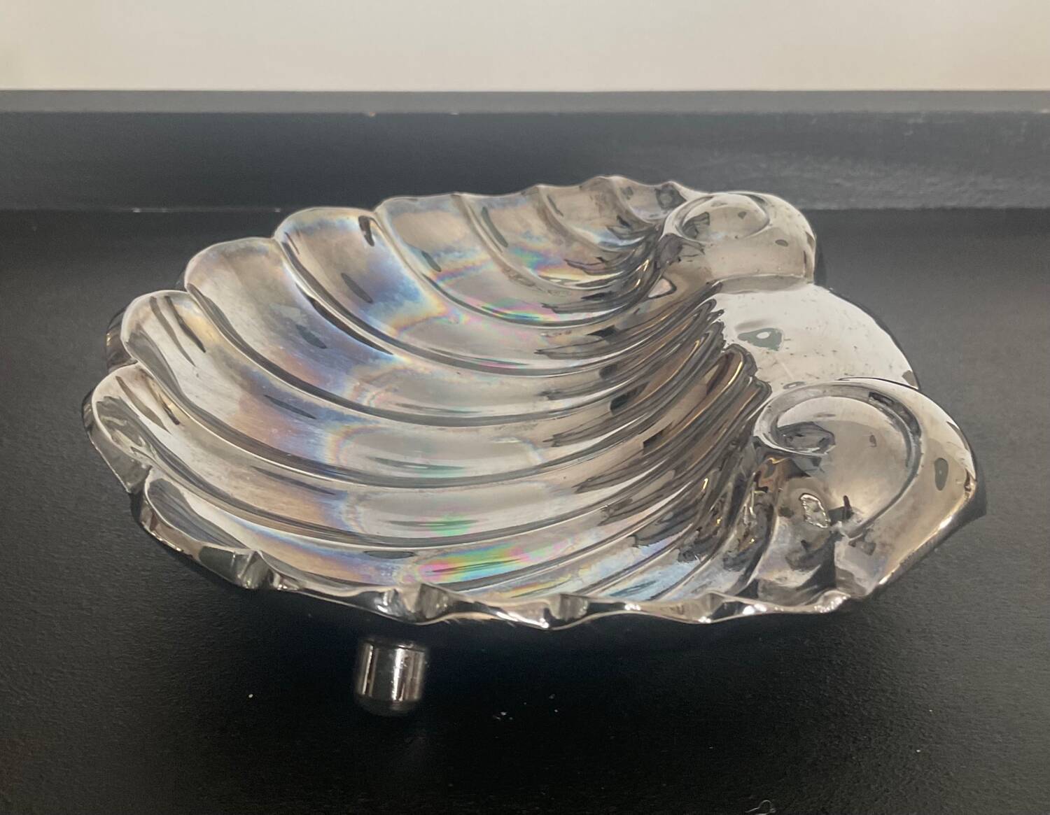 Vintage metal shell pocket