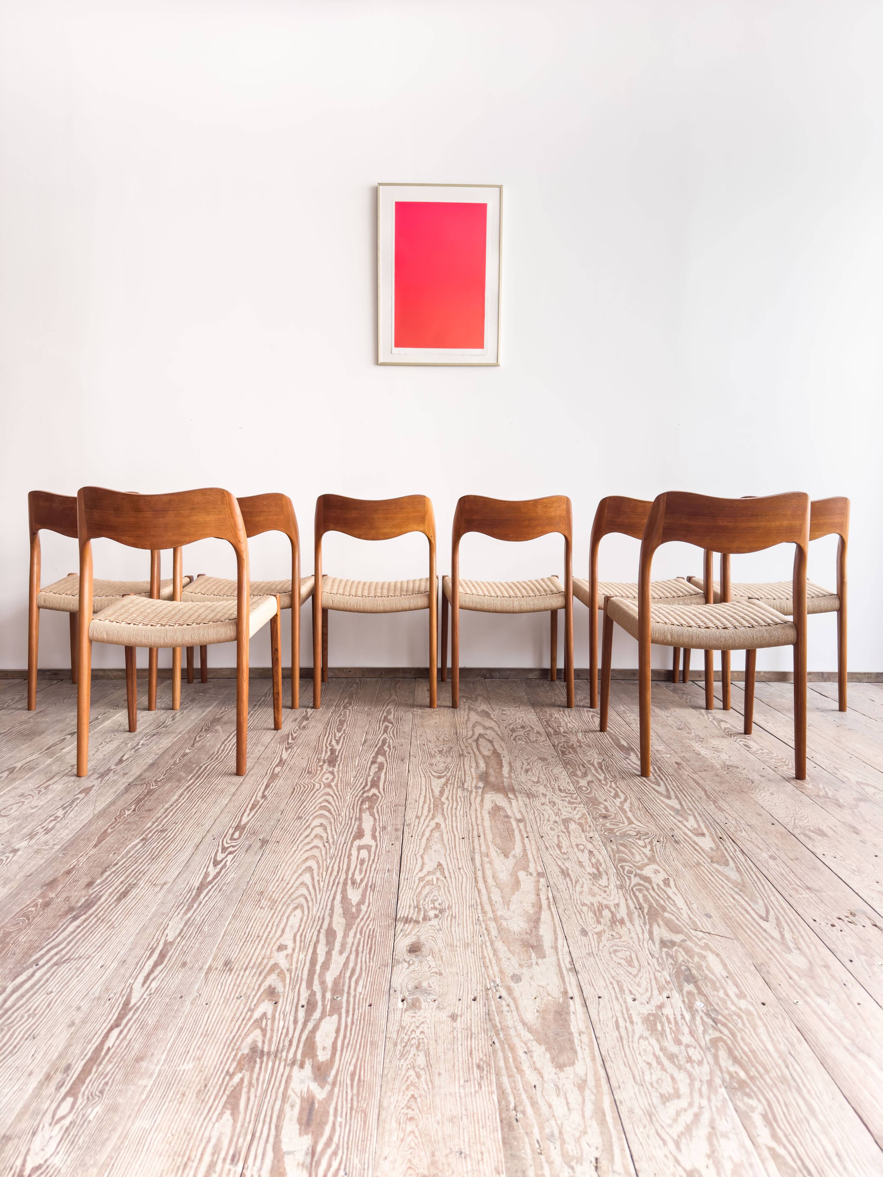 Lot de 8 chaises de salle à manger modèle 71 en teck par Niels O. Møller