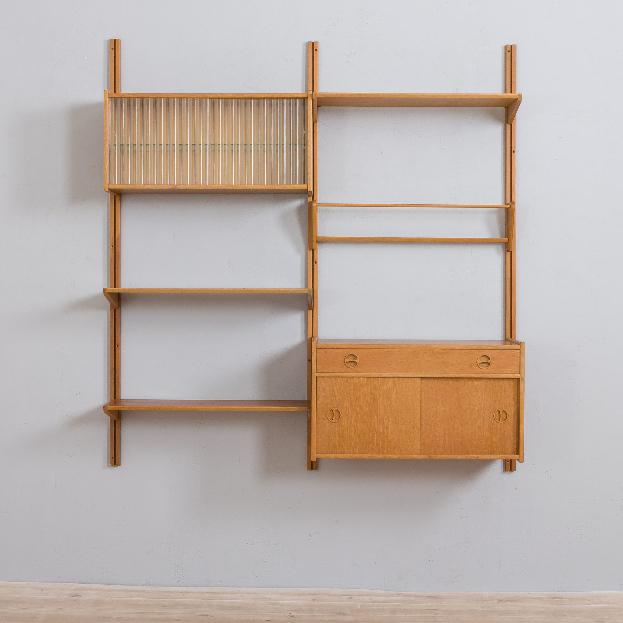 Two-bay oak wall unit by Sven Andersen, Norway 1970