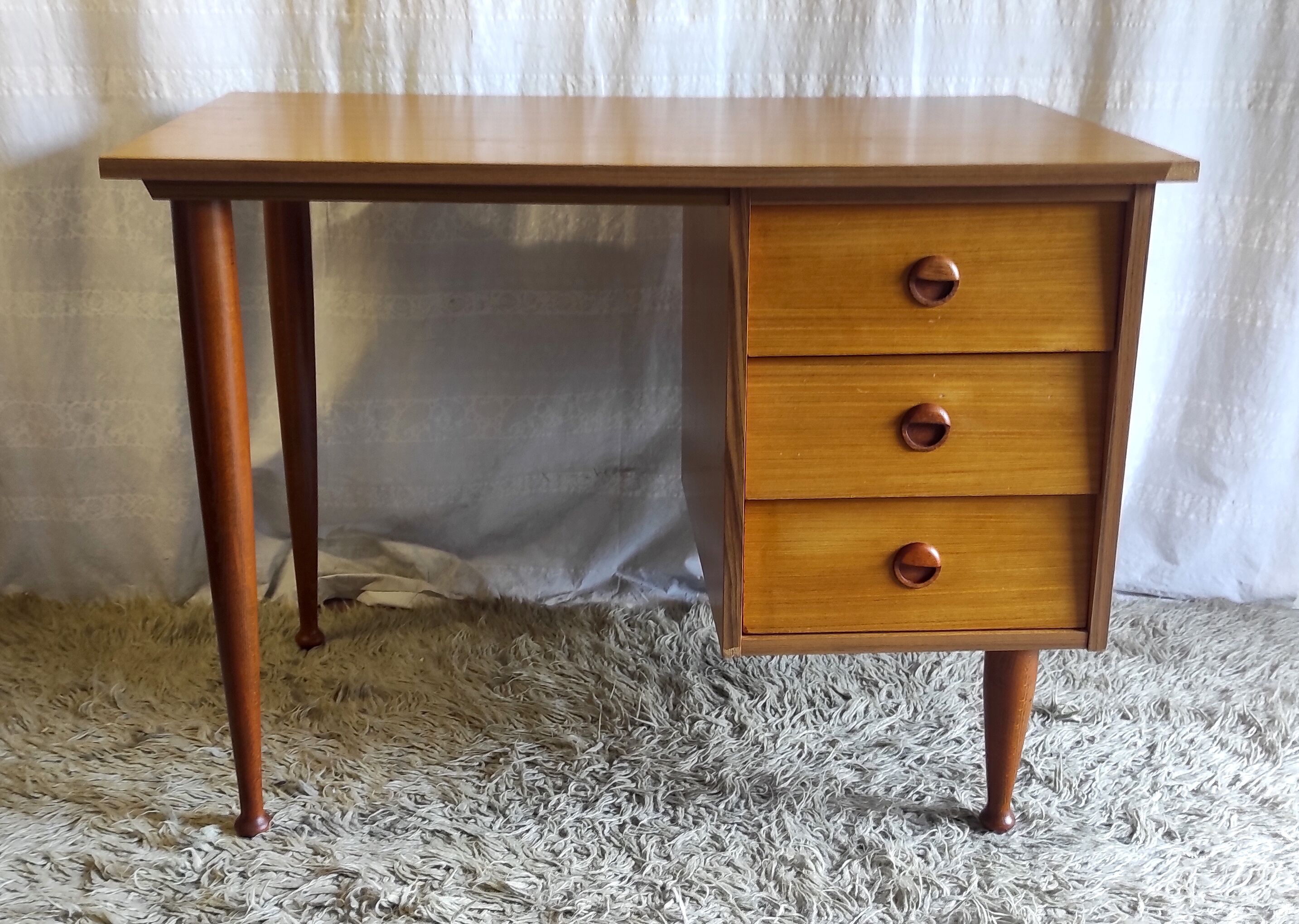 Scandinavian style desk in blond teak – 60s/70s