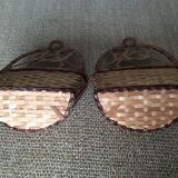 2 baskets to hang on the wall