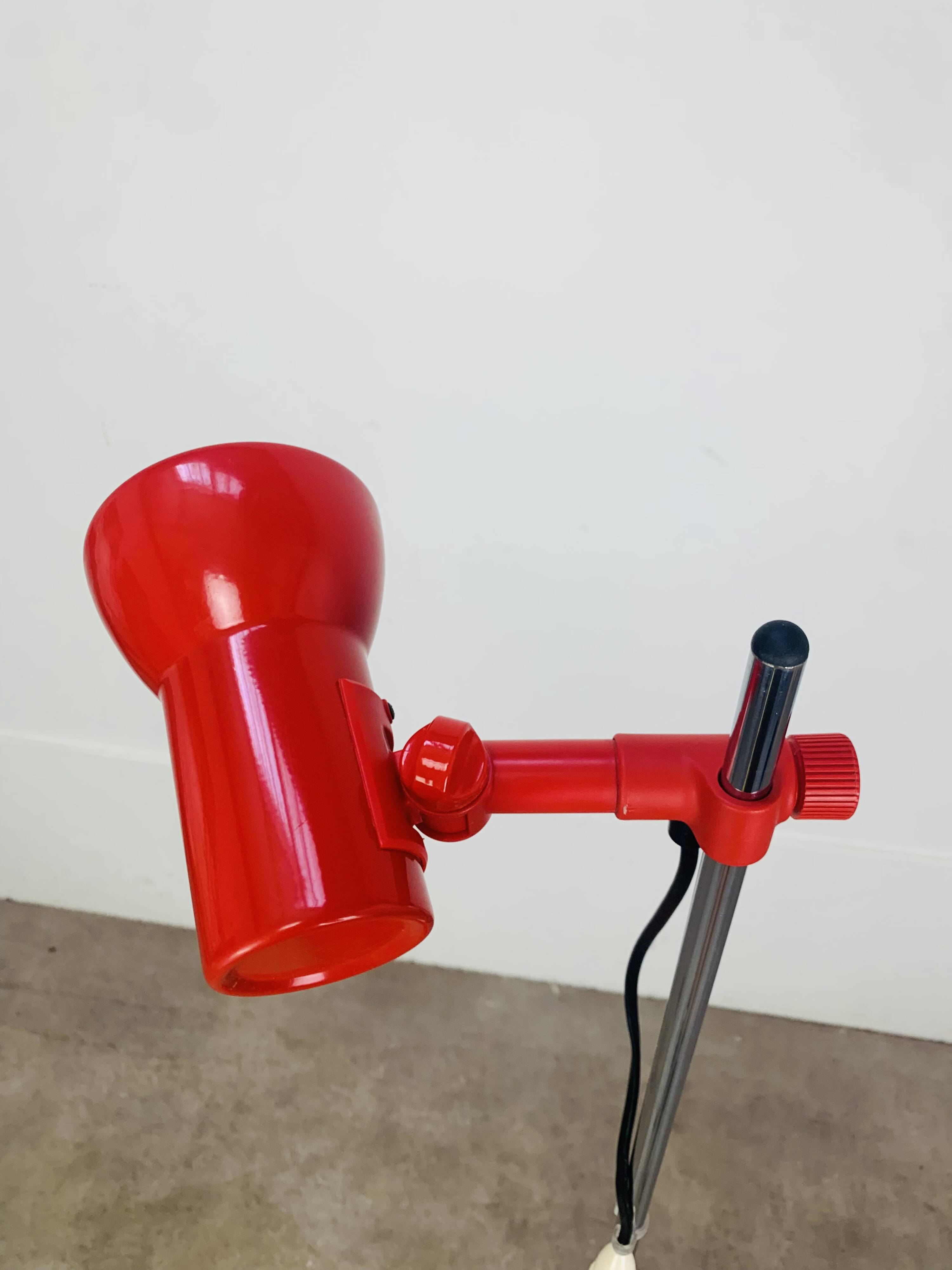 Miwi red metal spot floor lamp, vintage