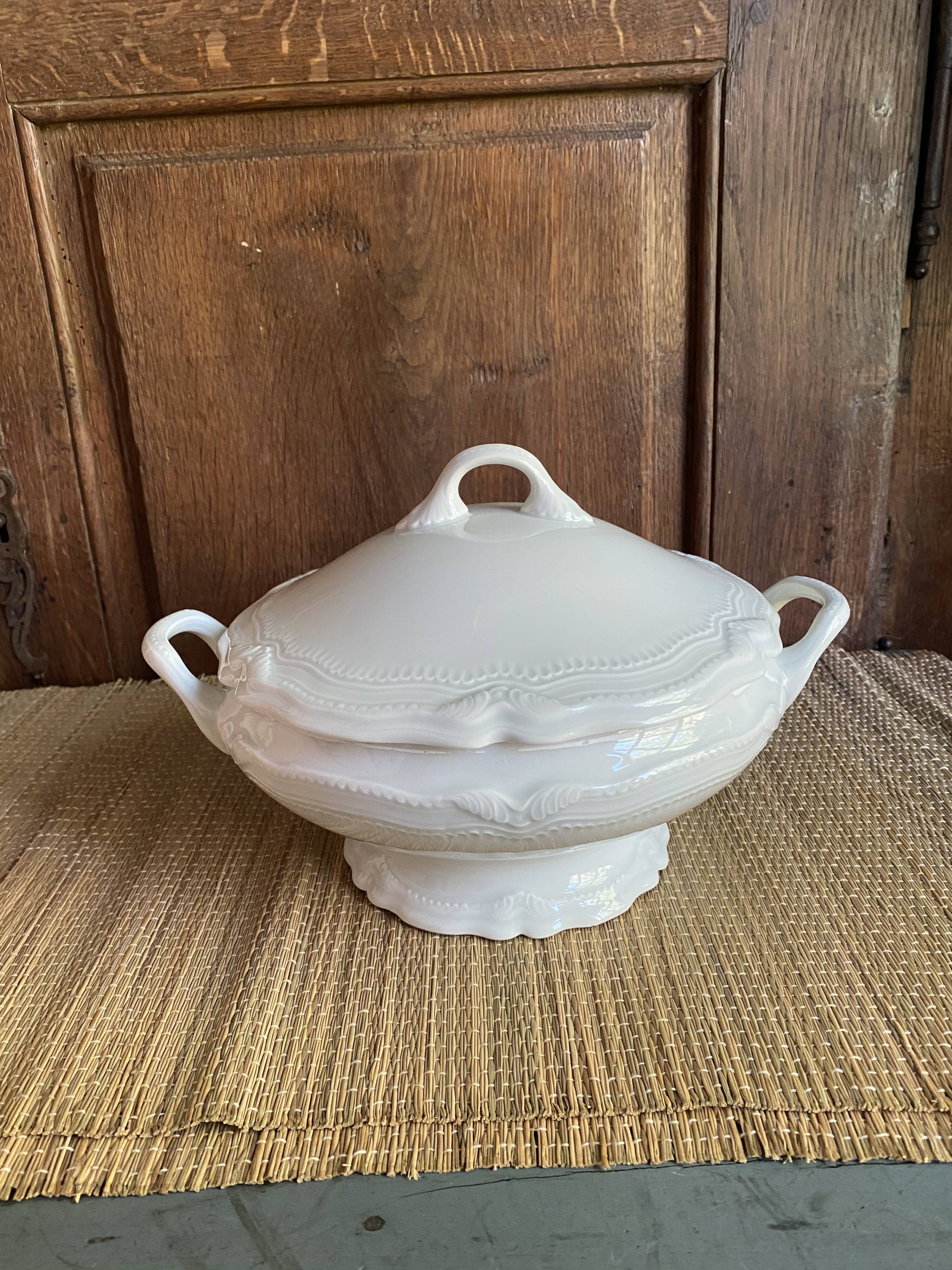 Lot of 3 plates of fine porcelain soup from Limoges de Bernardaud