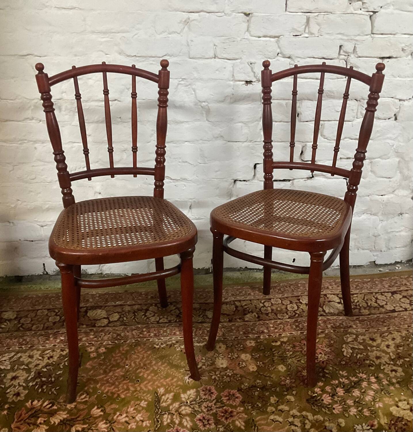 Paire de chaises bistrot Thonet estampillées