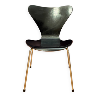 Chair model 3107 designed by Arne Jacobsen, Fritz Hansen, Denmark, 1956